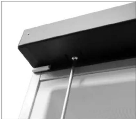 VESTFROST M 180 - Renversement de porte - 1