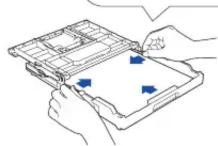 BROTHER MFCT920DW - Włóż zwykły papier A4 do tacy papieru Chargez du papier A4 dans le bac - 4