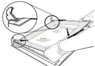 INDESIT IS67V8CHWE - CLIQUER POUR NETTOYER - NETTOYER LA VITRE - 2