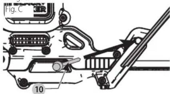 BLACK & DECKER BEHTS125 - Attaching Guard to trimmer - 2