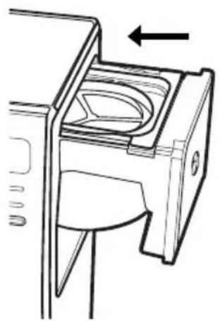 OSTER BVSTDC4411013 - Adding Water and Ground Coffee - 3