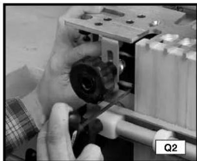 Porter-Cable 4212 - CUTTING HALF-BLIND DOVETAILS - 2