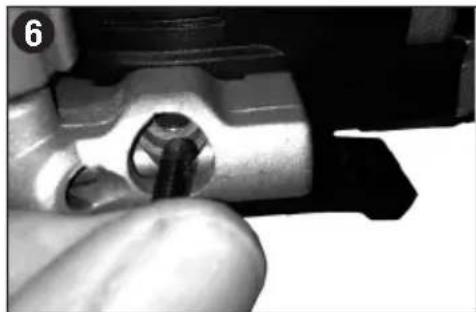 Porter-Cable PCE605 - INSTALLING/REMOVING SANDING SHEETS - 1