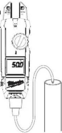 MILWAUKEE 220620 - ADVERTENCIA Nunca conecte la sonda de temperatura a un circuito - 1