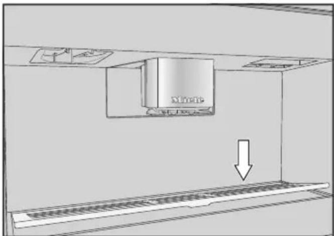 MIELE CVA 7370 - Nettoyer la plaque d'égouttage - 1