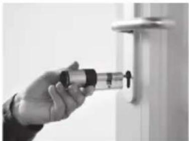 Burg Wächter secuENTRY easy 5602 - When installing the cylinder, proceed as follows: - 4
