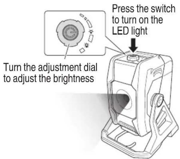 HiKOKI UB 18DB - Turning the light on - 1