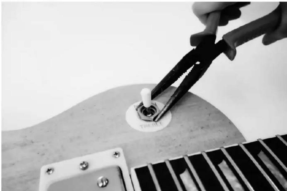 Harley Benton Single Cut - Câblage du potentiamètre, des micros et du commutateur - 13