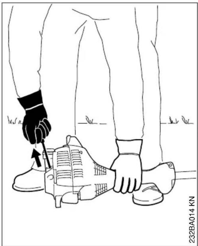 STIHL FS 55 R - Bedieningselementen - 6