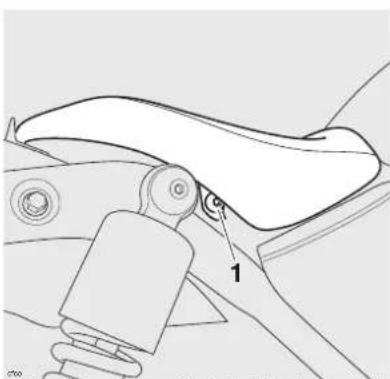 TRIUMPH Thunderbird Storm (2011) - Dépose de la selle conducteur - 1