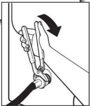 MAYTAG MALAUMVW7230HC - Sujete la manguera larga a la valvula de llenado de la secadora y apriete el acoplamento - 2