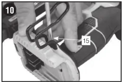Porter-Cable PCC790 - PARA INSTALAR EL GANCHO PARA COLGAR - 2