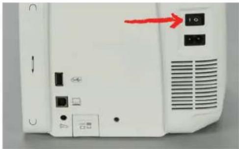 BERNINA 735 - Fixer le levier de genou - 4