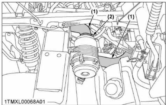 KUBOTA Sidekick RTVXG850 - Vérification de la conduite d'air d'admission - 4