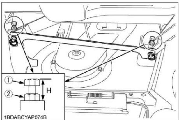 KUBOTA ZG227LA360 - Réglage du niveau (Lateral) - 1