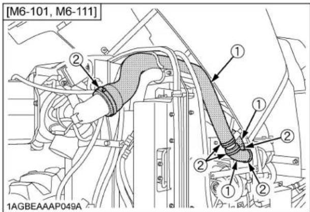 KUBOTA M6101 - ■Vérification de la conduite d'entrée d'air - 1