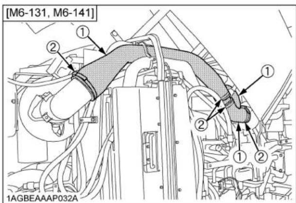KUBOTA M6101 - ■Vérification de la conduite d'entrée d'air - 3