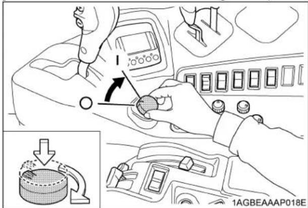 KUBOTA M6101 - Interrupteur de contrôle d'embrayage de la Prise de Force - 2