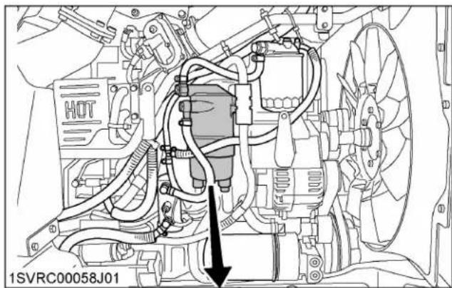 KUBOTA M7132 - Nettoyage du séparateur d'eau - 1