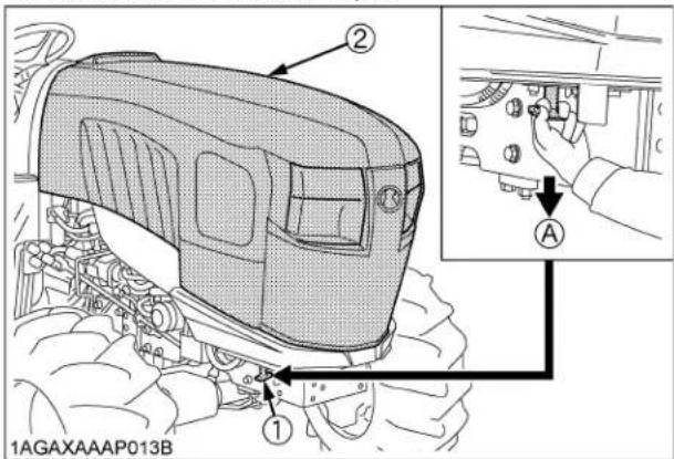 KUBOTA L4760 - Capot - 1