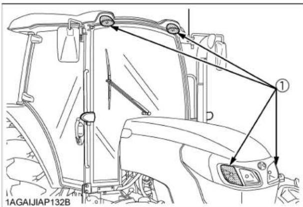 KUBOTA M5660 - ■Lumière de travail avant - 1