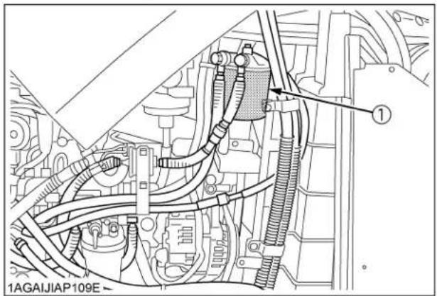 KUBOTA M5660 - ■Remplacement du filtre à carburant - 1