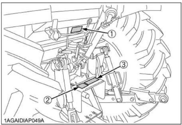 KUBOTA M5660 - AVERTISSEMENT - 1