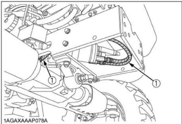 KUBOTA L4060 - ■ Vérification des boyaux de la servodirection - 1