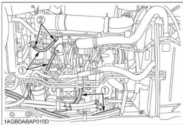 KUBOTA M5111 - ■Vérification des boyaux de carburant - 1