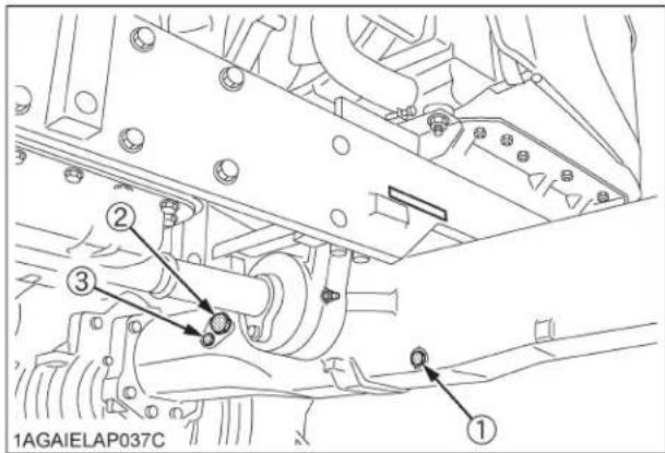 KUBOTA M5111 - ■Remplacement de l'huile du carter du différentiel avant - 1