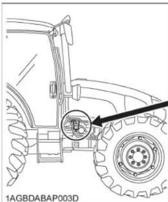 KUBOTA M5111 - ■ Vérification du séparateur d'eau - 2