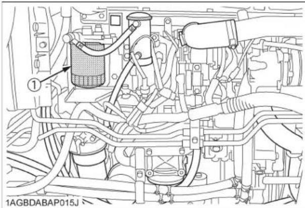 KUBOTA M5111 - ■Remplacement du filtre à carburant - 1