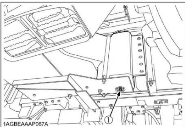 KUBOTA M6111 - AVERTISSEMENT - 3