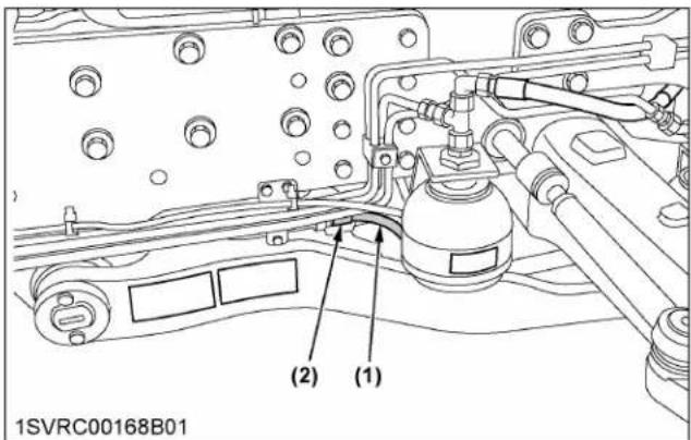 KUBOTA M7152 - Vérification du flexible de blocage du différentiel - 1