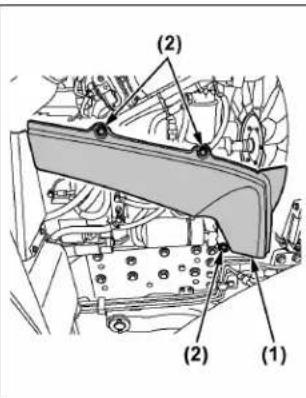 KUBOTA M7152 - Cache létaléral - 2
