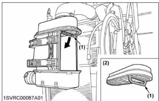 KUBOTA M7152 - Remplacement de I'elément secondaire - 1