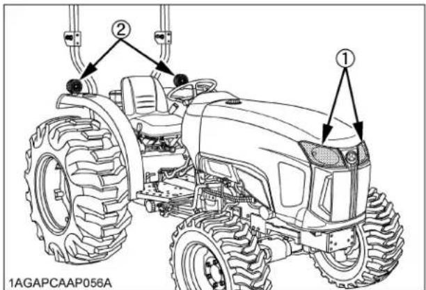KUBOTA L3301 - Phares du tracteur - 1
