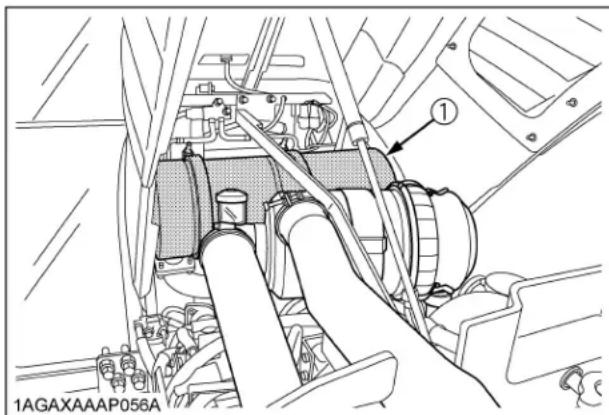 KUBOTA L5060 - Pot d'échévement du filtré à particules diesel (DPF) - 1