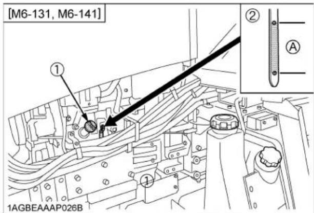 KUBOTA M6131 - AVERTISSEMENT - 2