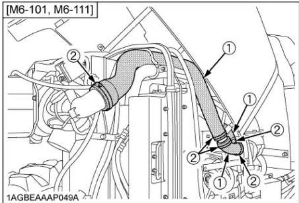 KUBOTA M6131 - ■Vérification de la conduite d'entrée d'air - 1