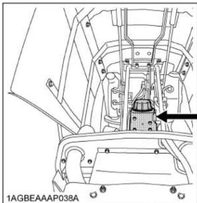 KUBOTA M6131 - AVERTISSEMENT - 1