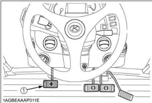 KUBOTA M6131 - AVERTISSEMENT - 1