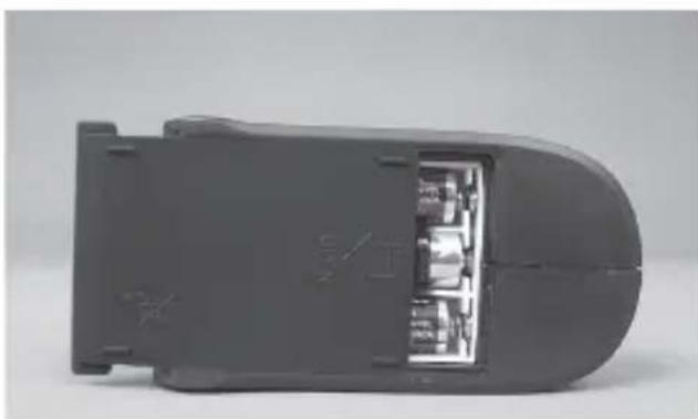 Overmax XFlash - HOW TO ASSEMBLE BATTERY IN THE CONTROLLER - 3