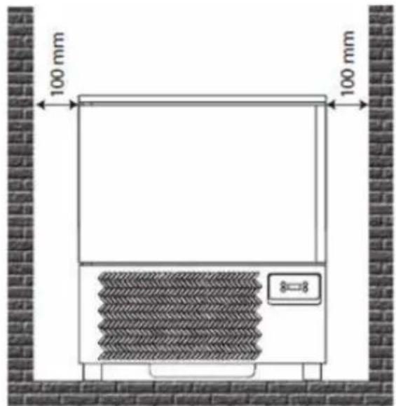 Arktic 232170 - Distance minimum par rapport au mur - 1
