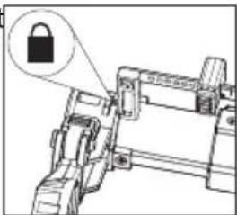 MILWAUKEE M12 HammerVac 250922 - Installing/Removing Nozzle Assembly - 2