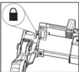 MILWAUKEE M12 HammerVac 250922 - Cómo instalar y extraer el Conjunto de la boquilla - 2