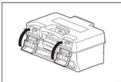MAKITA DRC300 - Toz kutusunun ve filtrenin bakimi ve degistirilmesi - 7