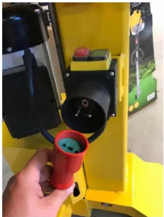 Texas Power Split 830V - 10