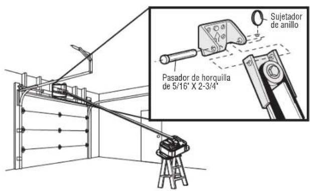 LIFT-MASTER 87504267 - Fijar el riel al soporte del cabezal - 2