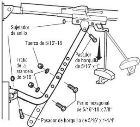 LIFT-MASTER 87504267 - Conecte el brazo de la puerta al carro - 9